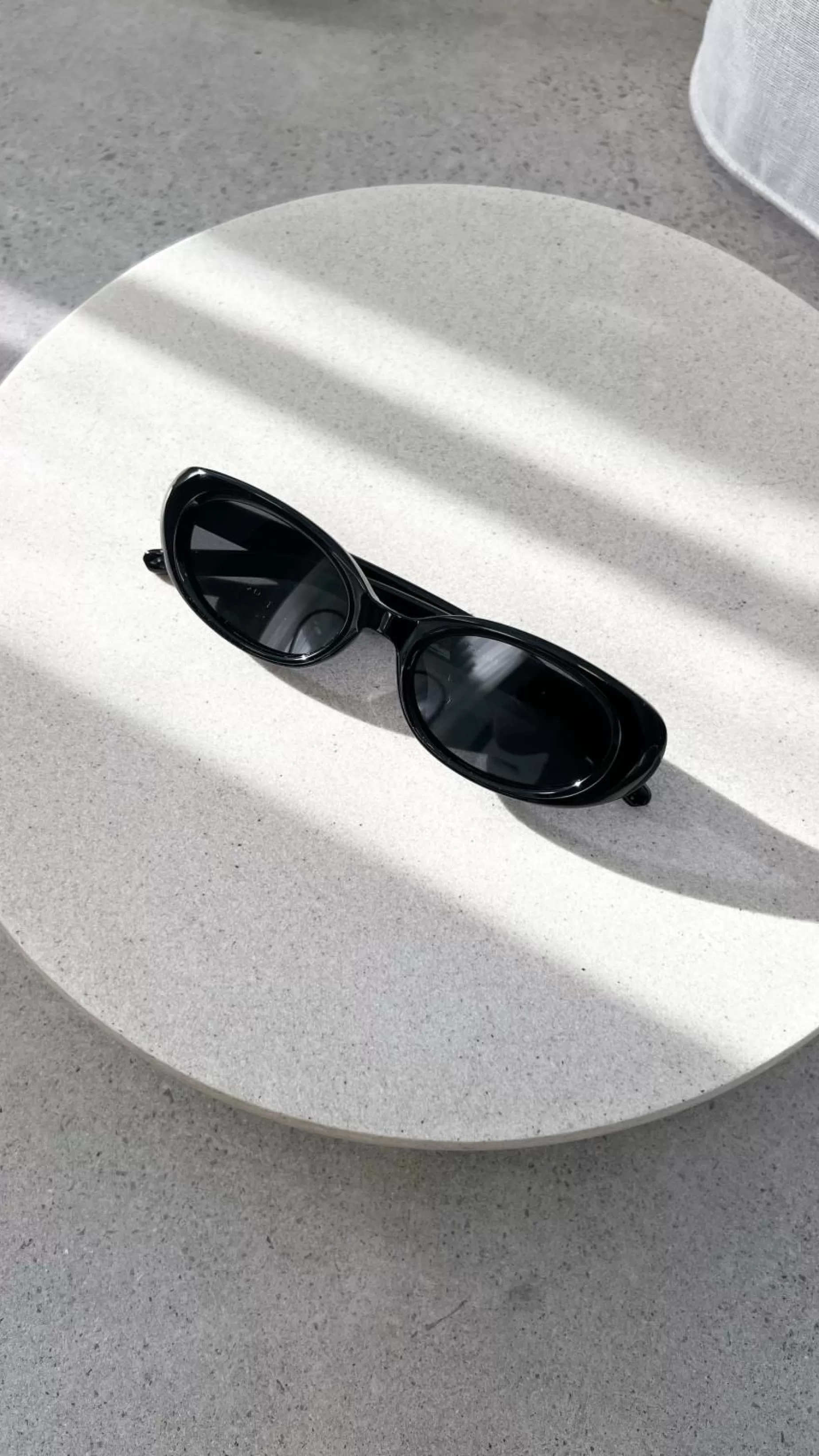 Charmain Sunglasses - | Billy J Flash Sale