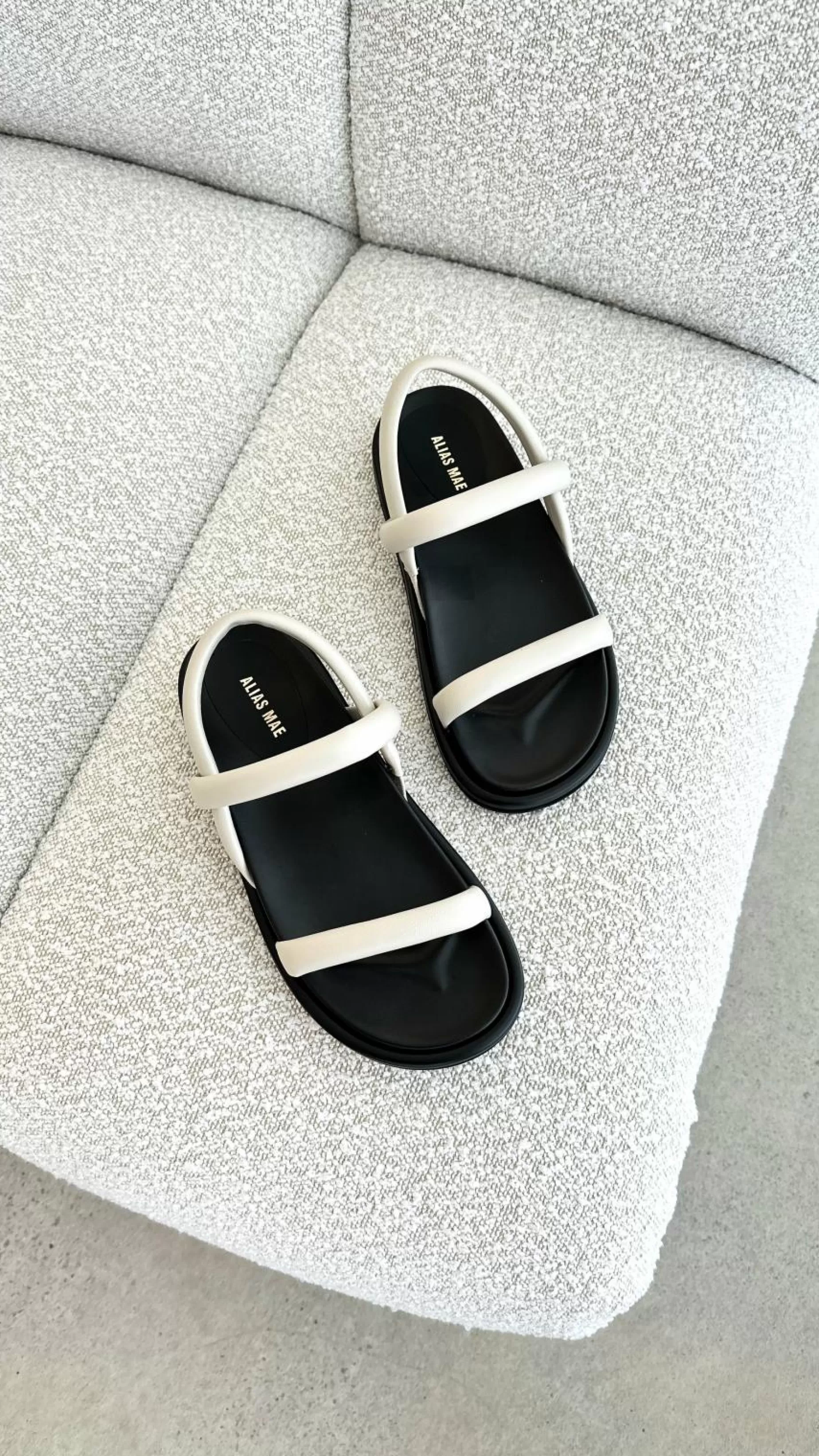 Daphne Slide - | Billy J Outlet