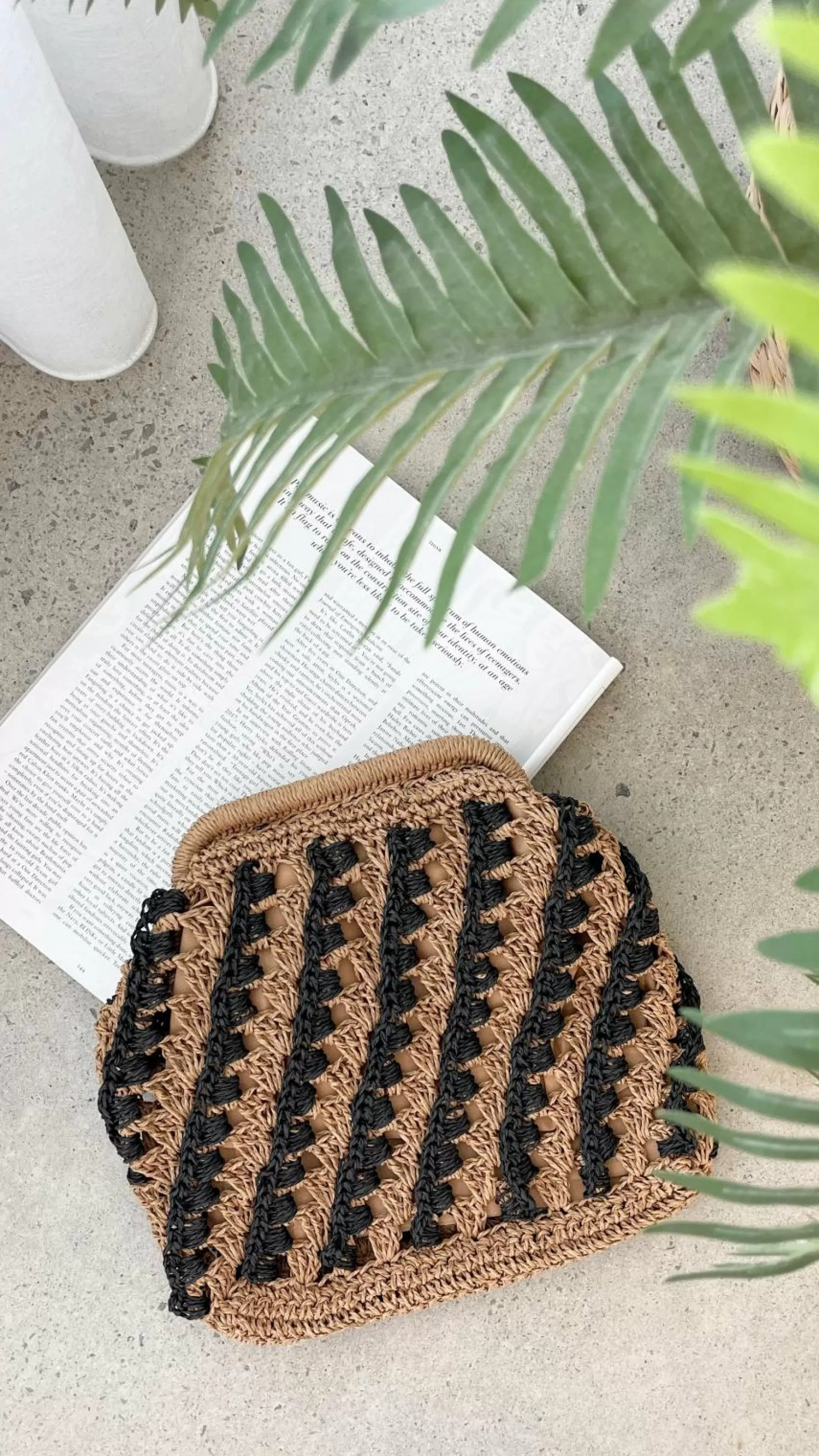 Eadie Crochet Weave Framed Clutch - | Billy J Fashion