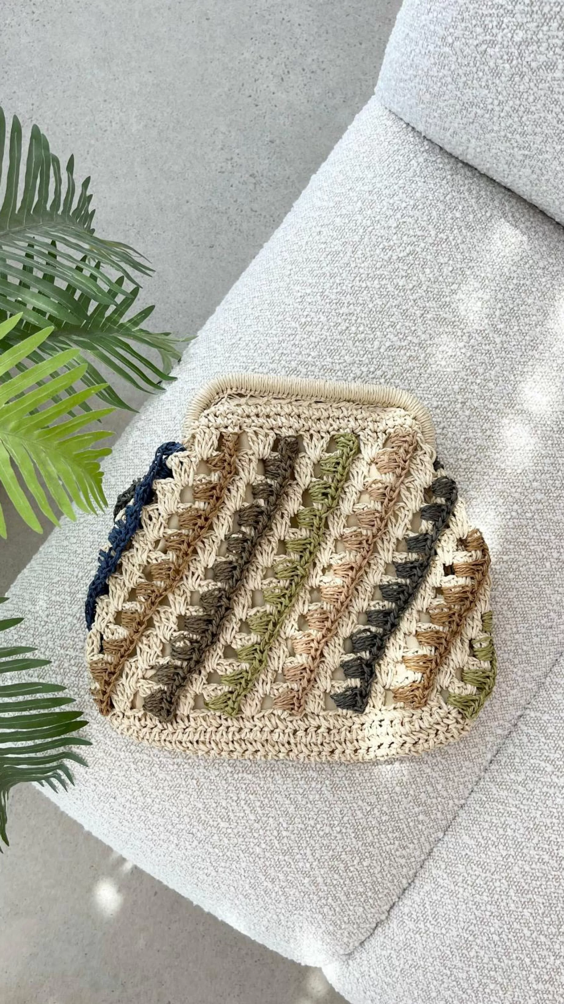 Eadie Crochet Weave Framed Clutch - | Billy J Clearance