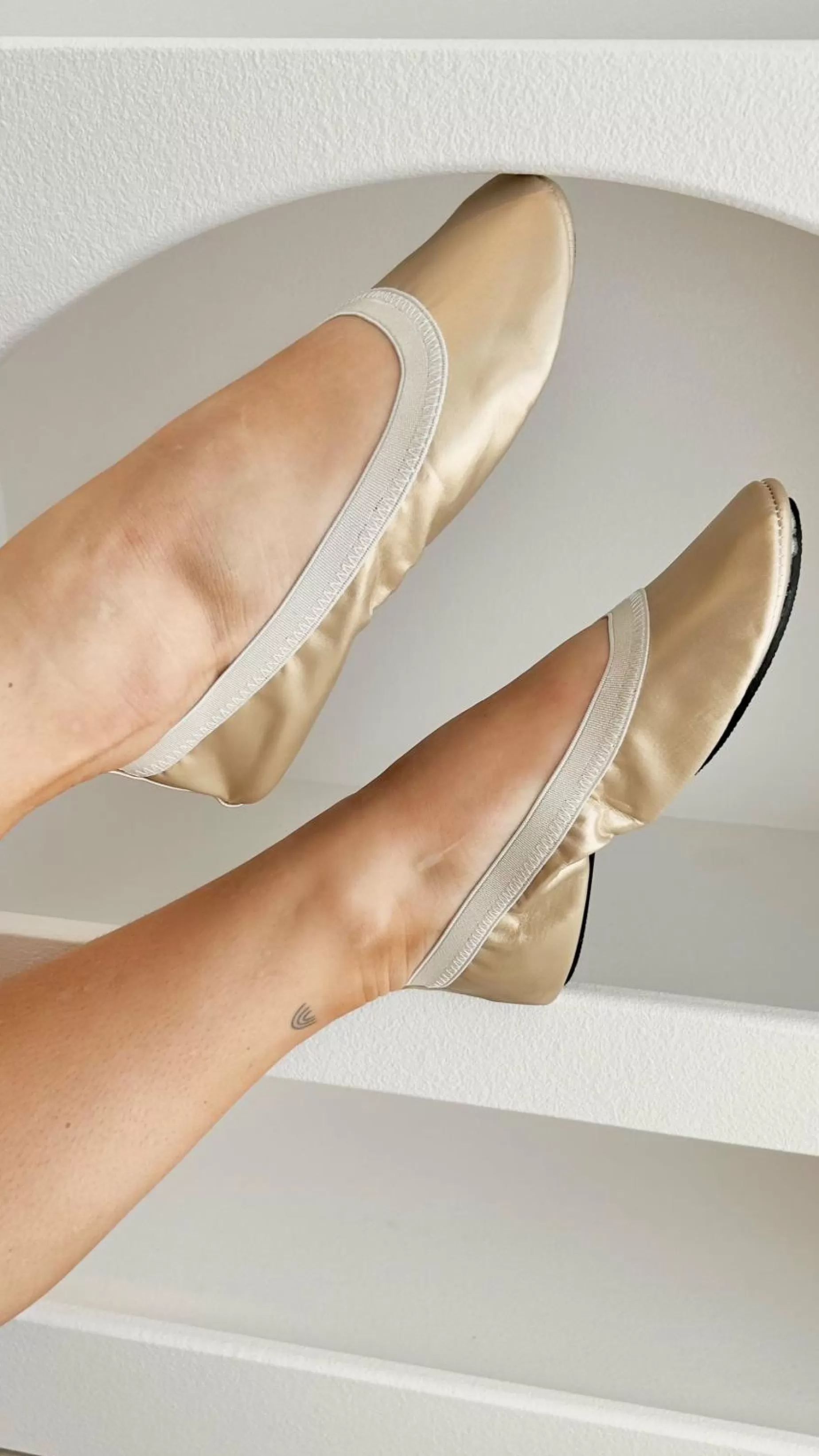Fold Up Flats - | Billy J Hot