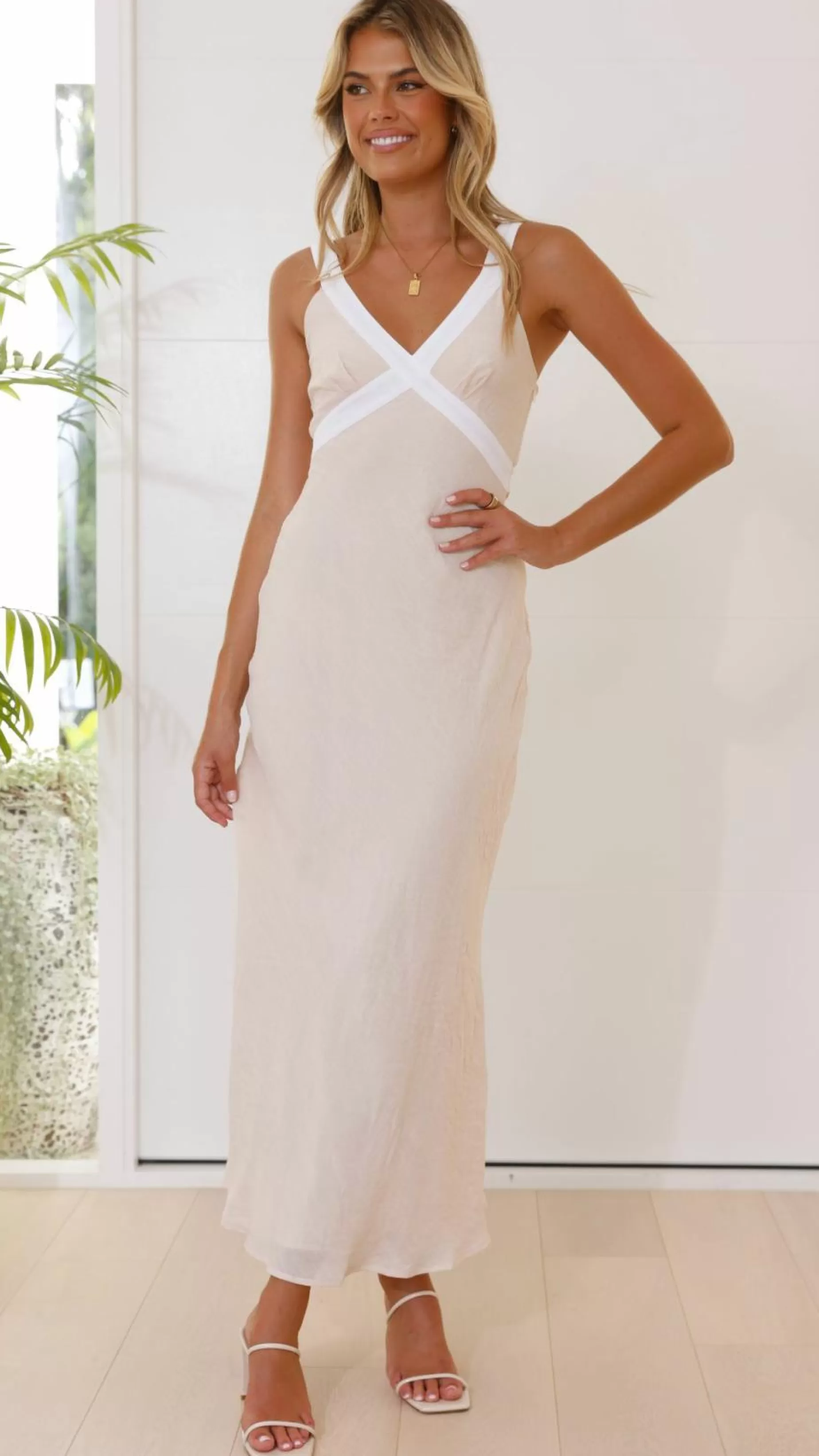 Iylah Midi Dress - | Billy J Cheap