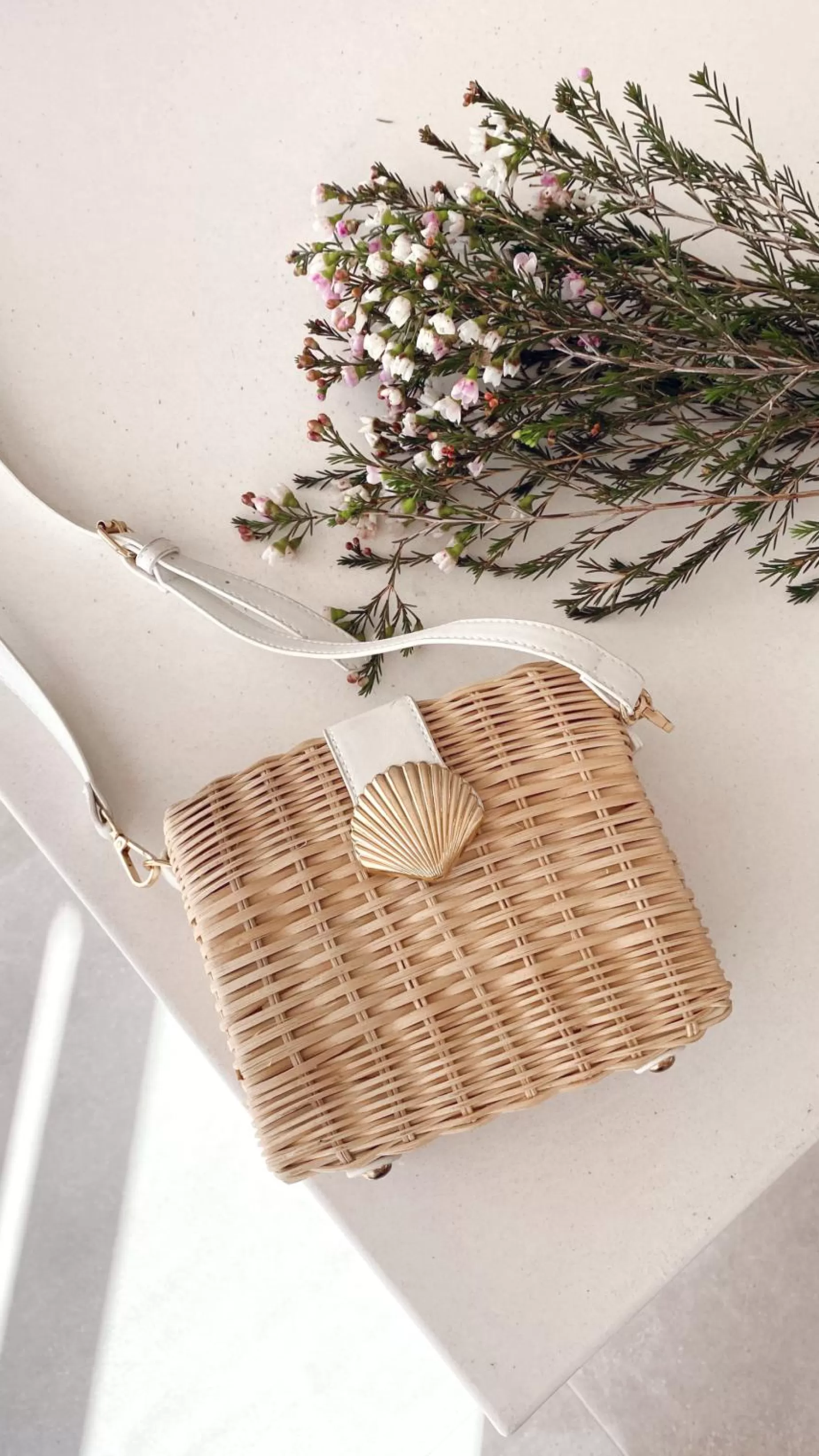 Lucinda Straw Shell Bag | Billy J Cheap