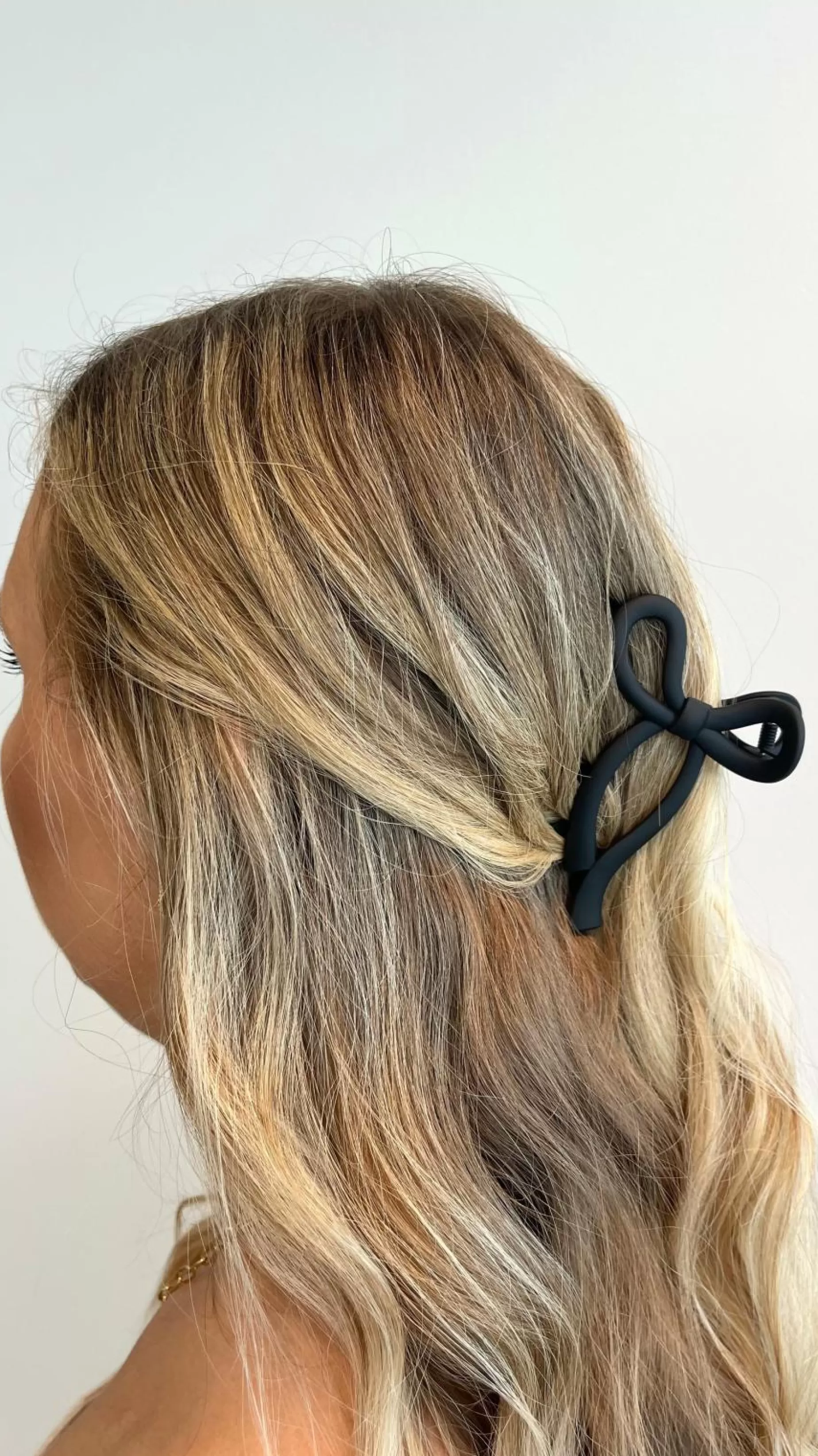 Matte Bow Claw Clip - | Billy J Sale