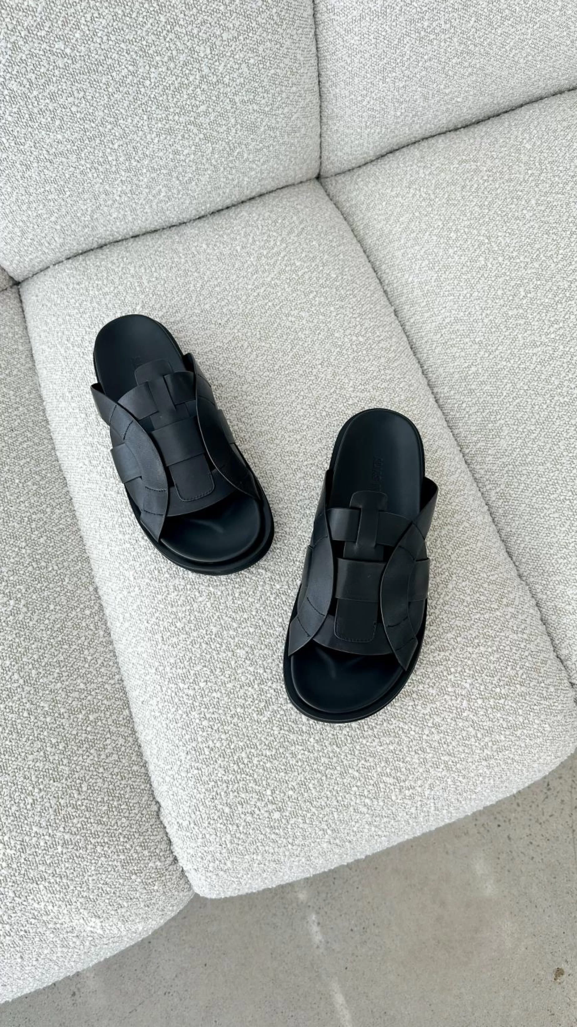 Pasquale Slides - | Billy J Hot