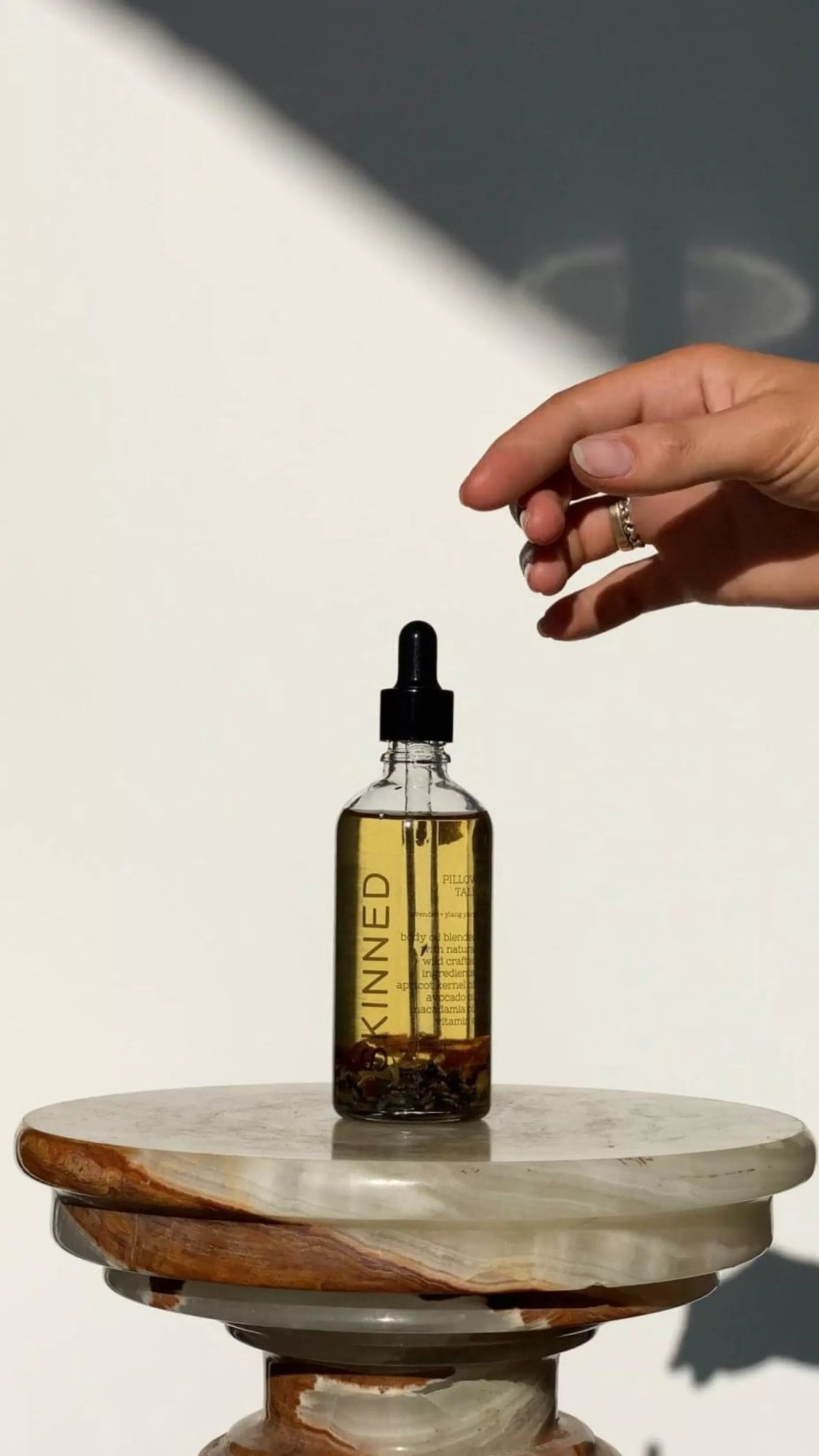 Pillow Talk Body Oil | Billy J Clearance