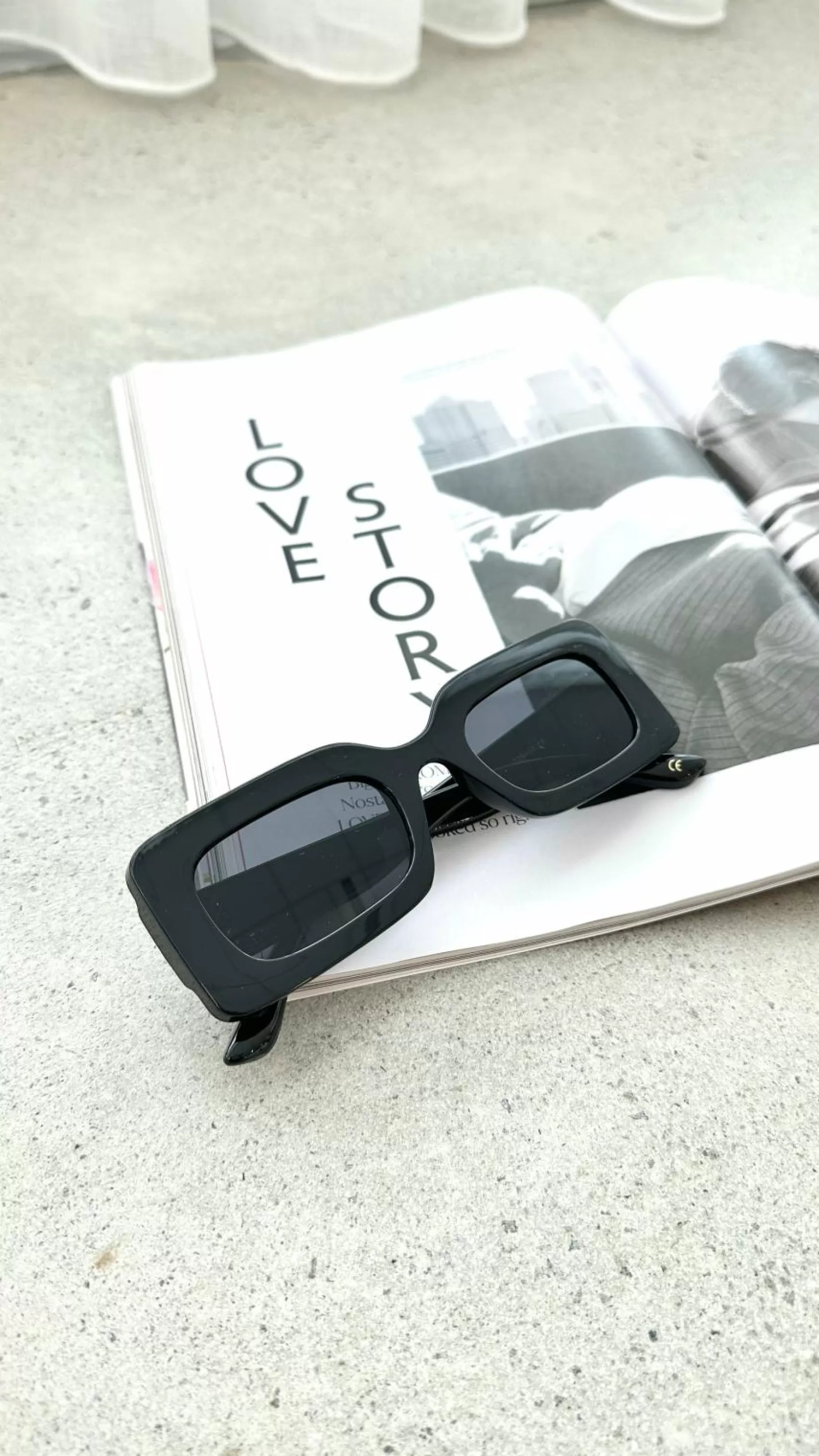 RC Noir Beach Sunglasses - | Billy J Flash Sale