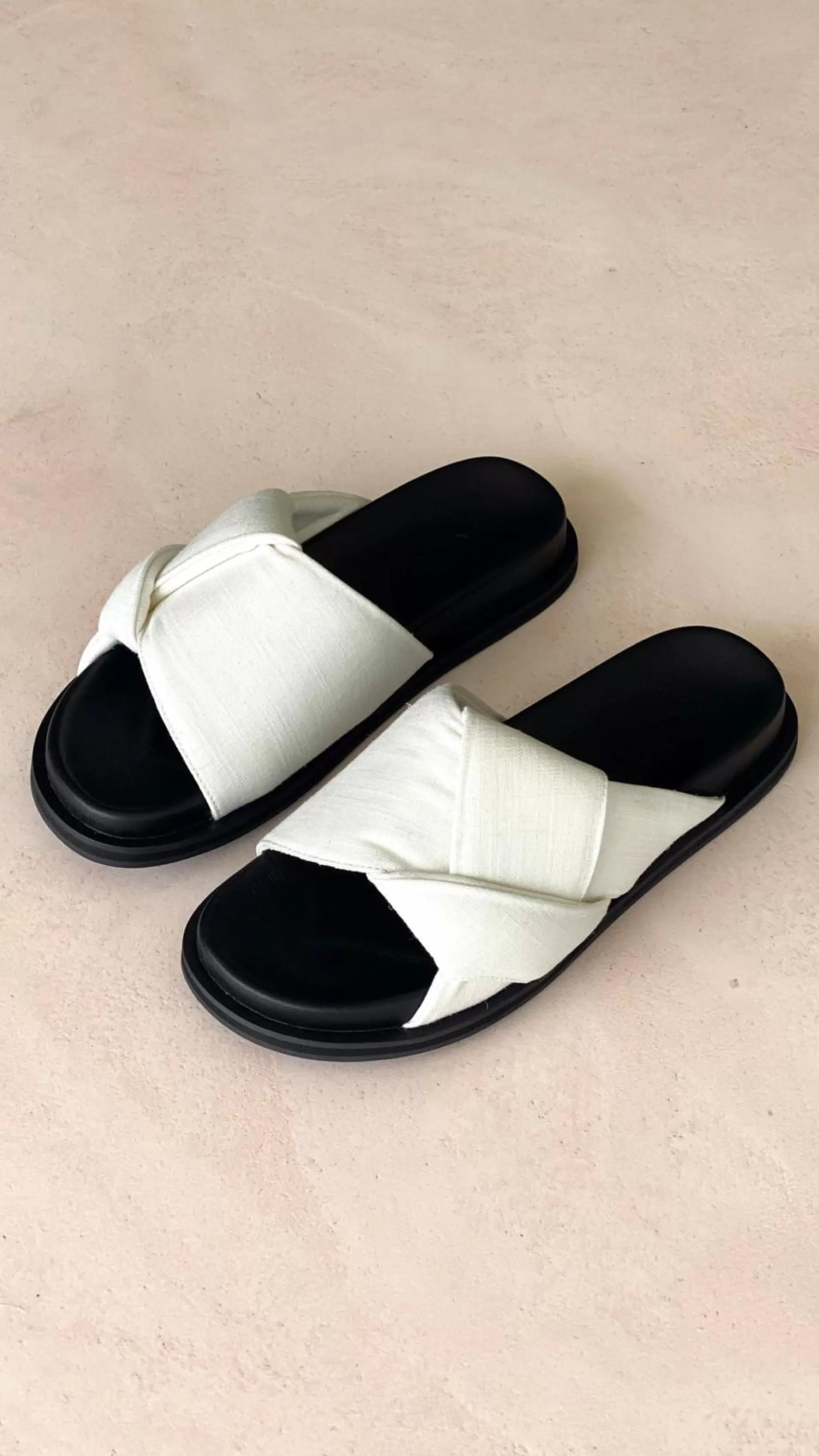 Sol Sana Mellow Footbed - | Billy J Online