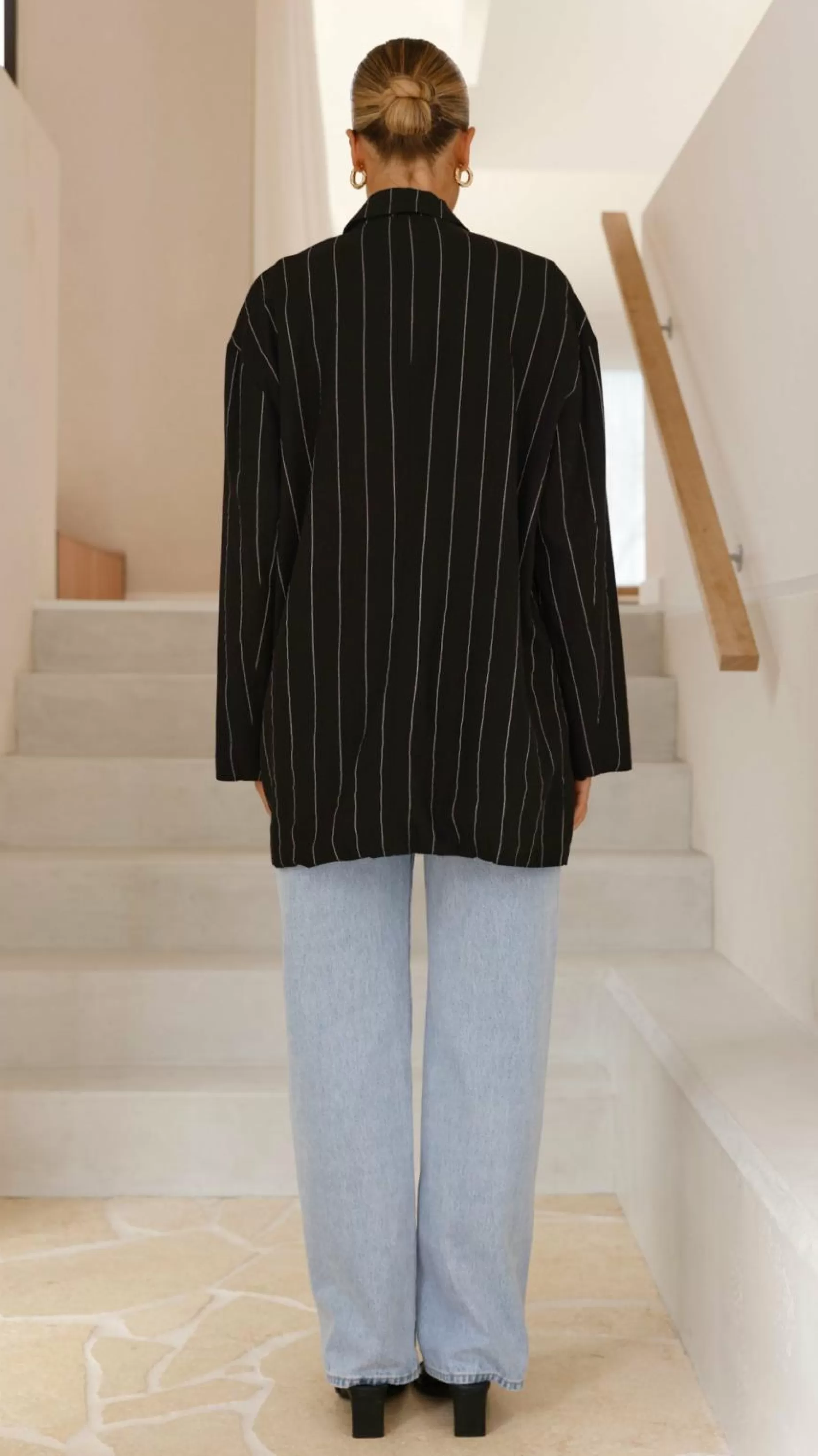 Thea Blazer - | Billy J Online