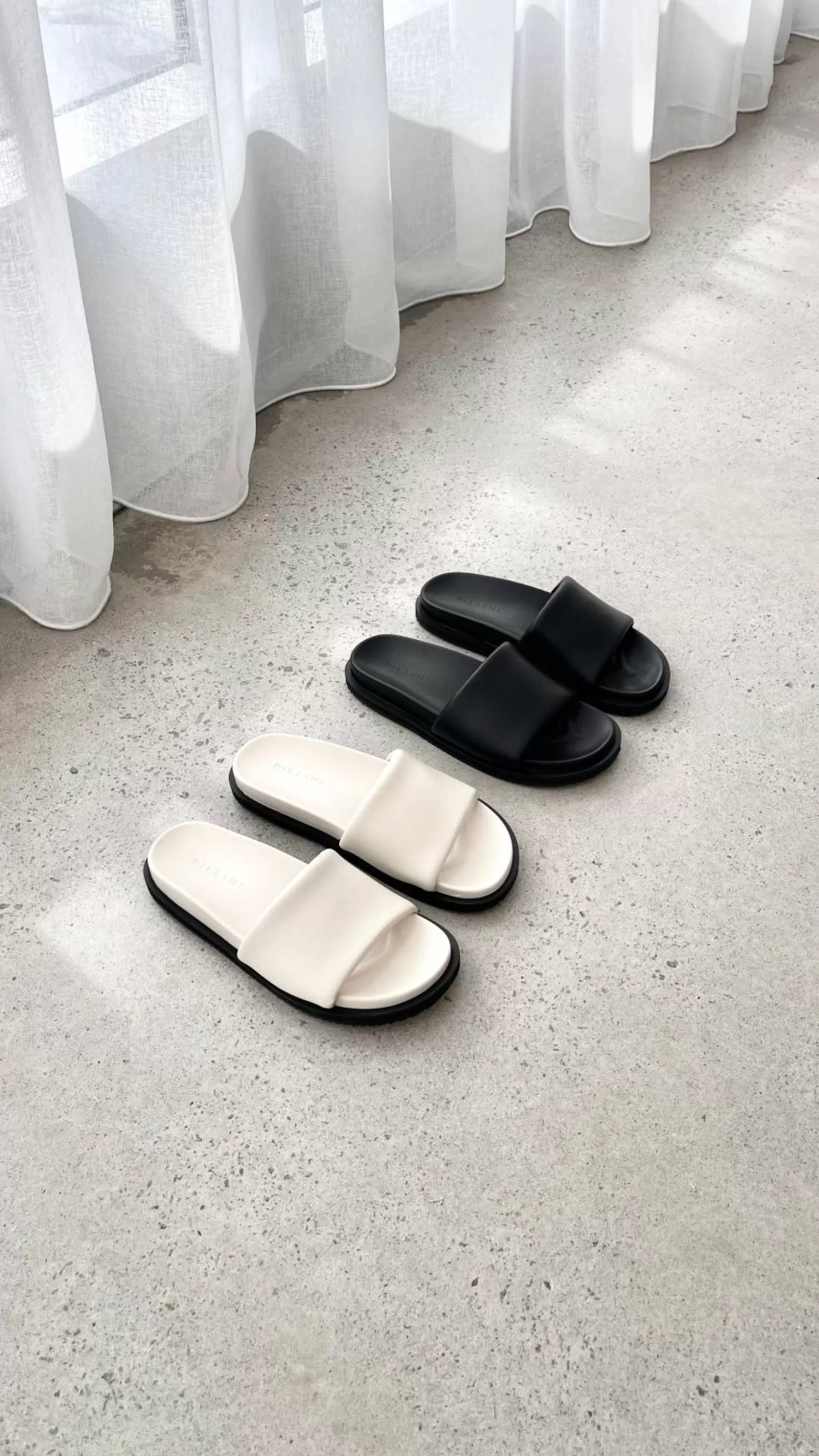 Tiago Slide - | Billy J Shop