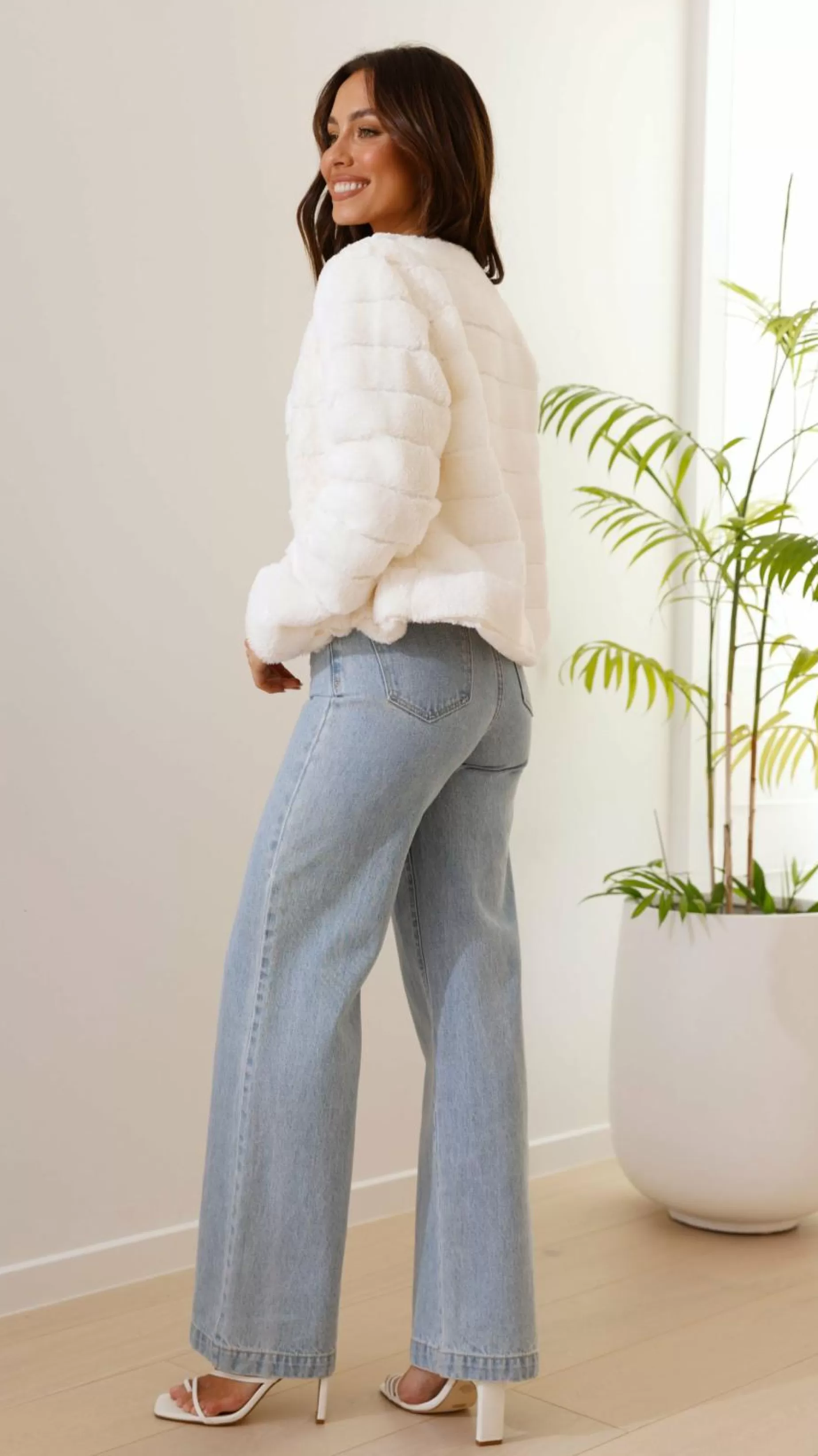 Tully Crop Jacket - | Billy J Hot
